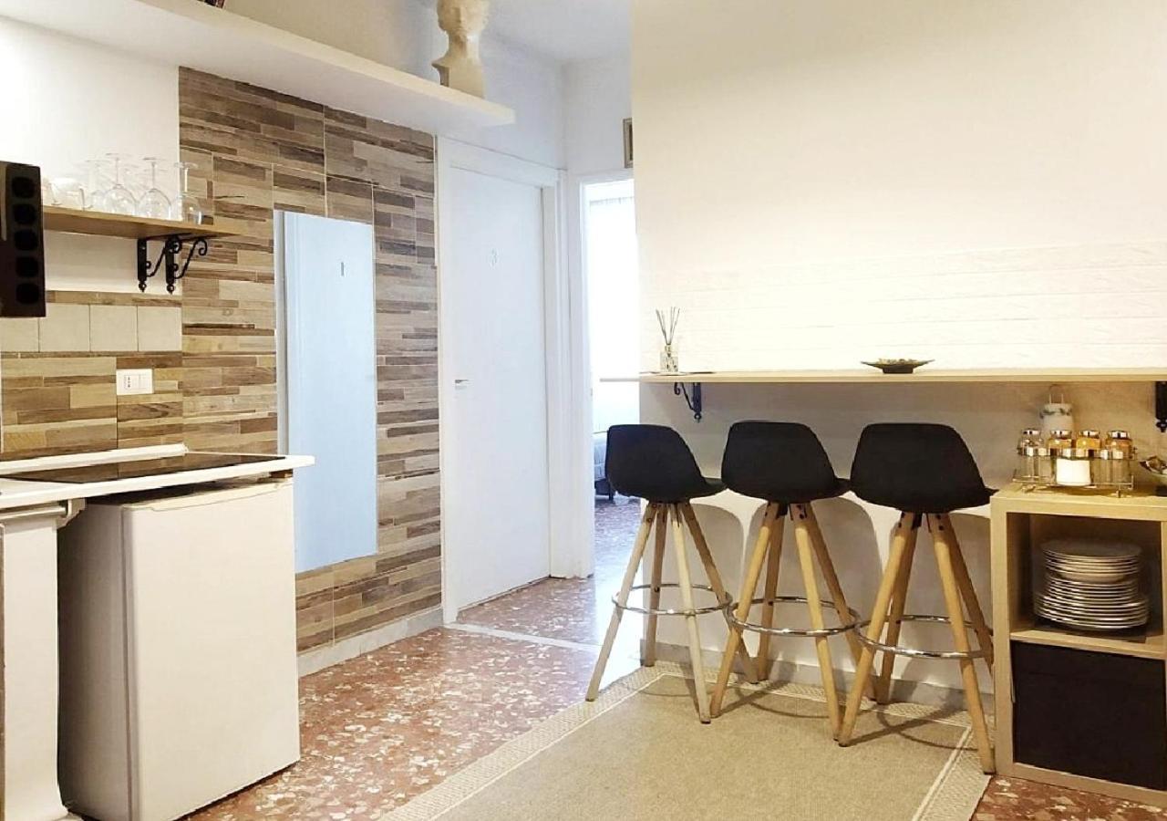 "Vacanze Romane" Stazione Tiburtina, Appartamento Tre Camere Da Letto 5 Posti Letto Zewnętrze zdjęcie